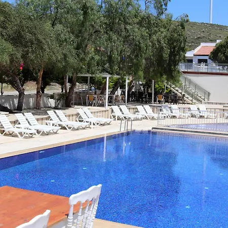 מלון Wa Farm & Çeşme