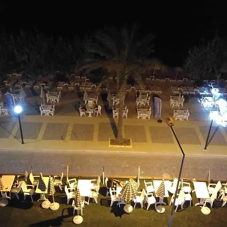 מלון Wa Farm & 3*