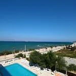 Hotel Wa Farm & 3*