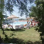 Hotel Wa Farm & 3*