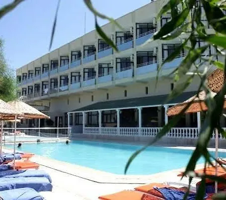 Hotel Wa Farm & 4*